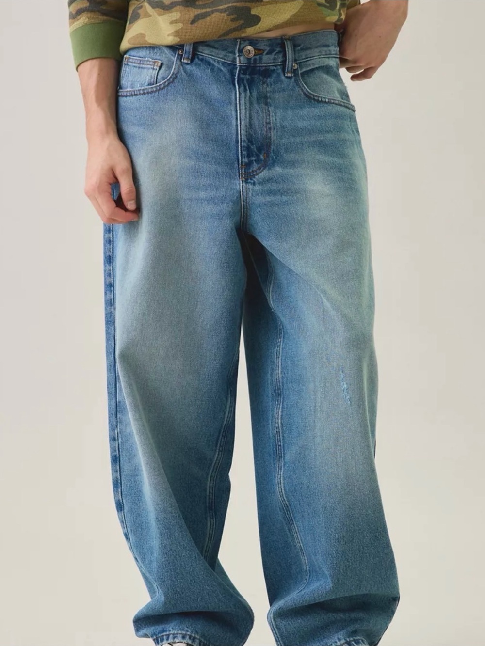BDG Baggy Fit Jeans 33/32 Medium Wash